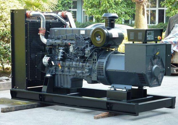 蓝田全新本田150kw大型柴油发电机组